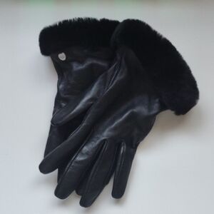 UGG Black Winter Gloves with Knitted Cuff